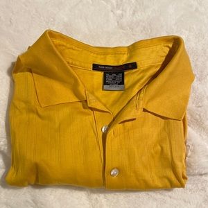 Tiger Woods collection short sleeve shirt